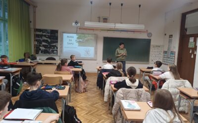 Članica udruge „Zakon šape“ Lareta Žubrinić gostovala u OŠ Eugena Kumičića