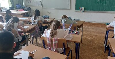 PP MZOM Život je bajka: Učenici 2.a i 2.b razreda kroz radionice o vuku razgovarali o strahovima, hrabrosti i važnosti čitanja